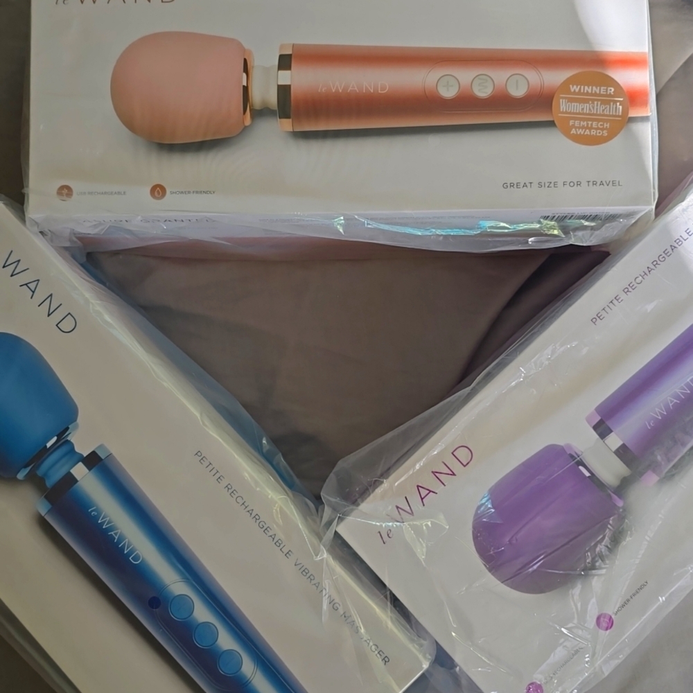 LeWand Rechargeable Petite Wand